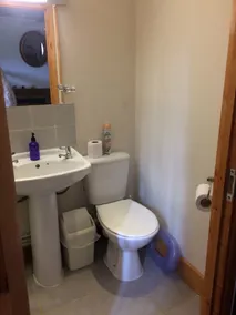 Belhuish Farmhouse - Bathroom
