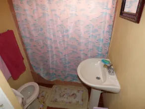 Little Shaw Park Guest House - Bathroom