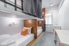 Tiny Taladnoi Hostel - Chambre