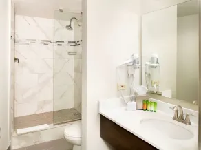 Stratosphere Hotel, Casino & Tower - Salle de bain