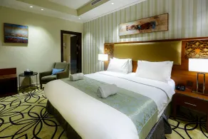 Lotaz Hotel Apartments - Al Salamah - Room