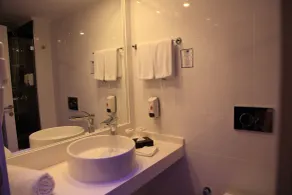 Liv City Hotels Basın Ekspres - Bathroom