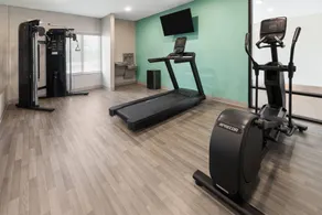 ECHO Suites Extended Stay by Wyndham Houston Pasadena Fwy Pl - Fitness facility