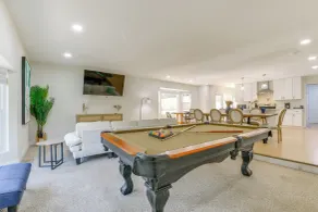 7 Mi to Dtwn Durham: Home w/ Hot Tub & Game Room! - Interiør