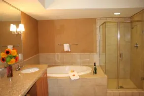 Gold Country Casino Resort - Bathroom