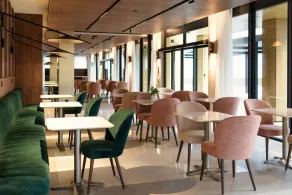 Hôtel des Innovations - Hôtel & Appartements - Votre séjour entre Fribourg, ville médiévale et La Gruyère et ses Bains - Restaurant