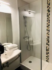 Hôtel Bobigny Centre Préfecture - Salle de bain