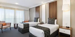 Quality Hotel Taylors Lakes - Room