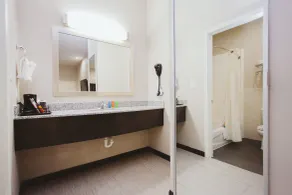 Americas Best Value Inn and Suites IAH Airport North - Salle de bain