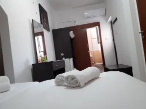Marina's Rooms - Room