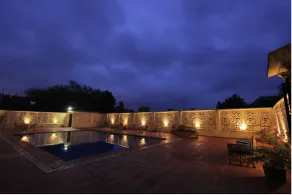 Atulya Niwas-Aravali Views - Piscina