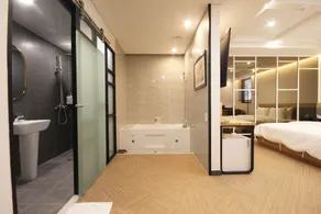 Amare Hotel - Bathroom