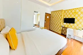 X by Bloom l Manyata - Quarto