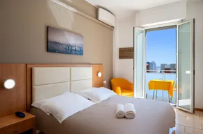 Amadei Hotel Figaro & Apartments - Habitación