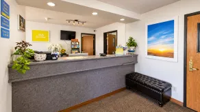 Days Inn by Wyndham Battlefield Rd/Hwy 65 - Reception