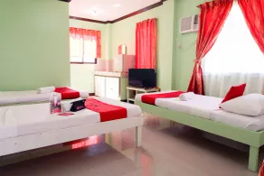 RedDoorz near Maribago Barangay Hall - Chambre