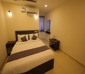 Sri Srinivasa Residency - Room