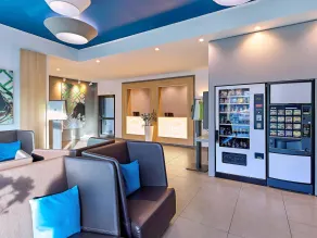 B&B Hotel Dortmund-City - Vestíbulo