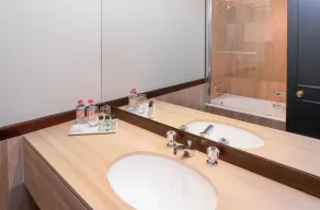 Southern Sun Cape Sun - Bathroom