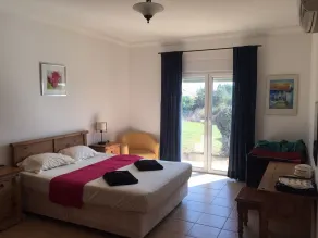 Villa Castelos, Quelfes, Eastern Algarve 8700-581 - Zimmer
