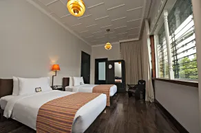 The Henry Hotel Manila - Room
