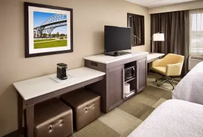 Hampton Inn by Hilton Sarnia/Point Edward - Chambre