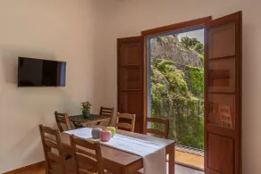 Apartamentos en l'Avella - In-room dining