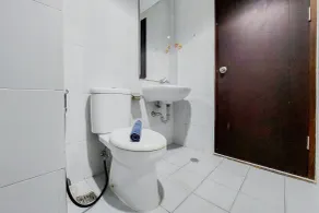 Best Modern 2Br At Casa De Parco Apartment - Bathroom