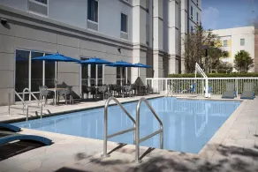 Hampton Inn & Suites Lakeland-South Polk Parkway - Piscina