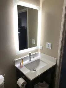 Super 8 by Wyndham Joliet - Salle de bain