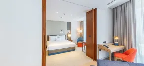JA Lake View Hotel, Dubai - Chambre