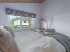 Oaks One - Room