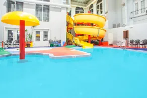 Super 8 by Wyndham Castlegar BC - Piscine