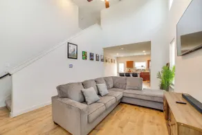 Yard & Office: Spacious Family Home in Forney - Intérieur