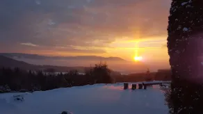 Chambre privée avec terrasse, barbecue et jardin | Vue montagne - Piscine
