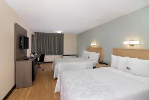 Red Roof Inn PLUS Miami Airport - Room