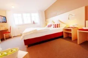 Klozbücher - Das Landhotel - Camera