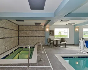 Comfort Inn & Suites Springfield I-55 - Piscine