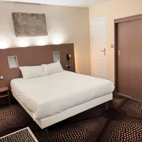 Le Grand Hôtel de Valenciennes - Chambre