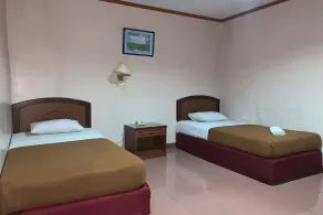 Hotel O Pondok Baruga 777 Near Sarewo Musik Studio Kendari - Chambre