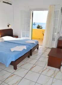 Agios Gordios Beach Holiday Apartments with pool maria - Camera