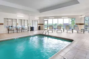 Courtyard by Marriott St. Louis St. Peters - Piscine