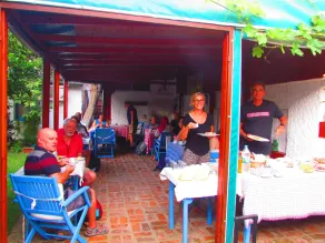 Amazon Antique - Restaurante