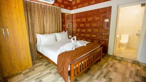 Aara Jungle Resortes Pvt Ltd - Room