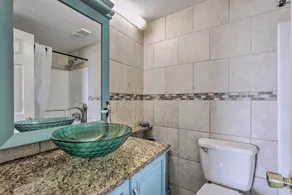 Entire condo near Universal Studios in Orlando - Free Resort Access - Bathroom