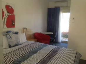 Bogong Moth Motel - Habitación
