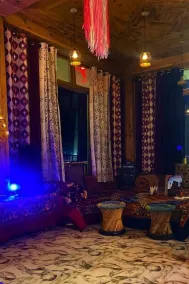 Pahadi Bliss Hotel Hostel Tosh - Restaurant