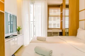Homey and Cozy Stay Studio Room at Serpong Garden Apartmen - Room
