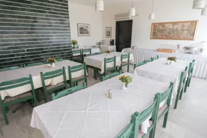 Plaza Hotel - Restaurant