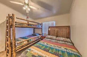 Cozy Cloudcroft Cabin w/ Deck & Gas Grill! - Interior